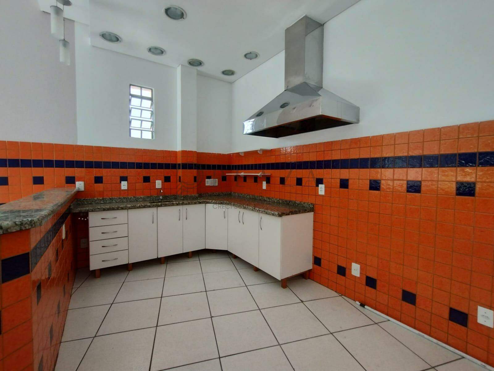 Sala Comercial para alugar com 235m² no Passo dos Fortes em Chapecó – Foto 4