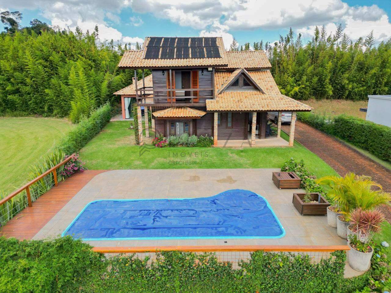 Casa à venda com 2 quartos, 199m² no Espelho Das Águas em Chapecó – Foto 1