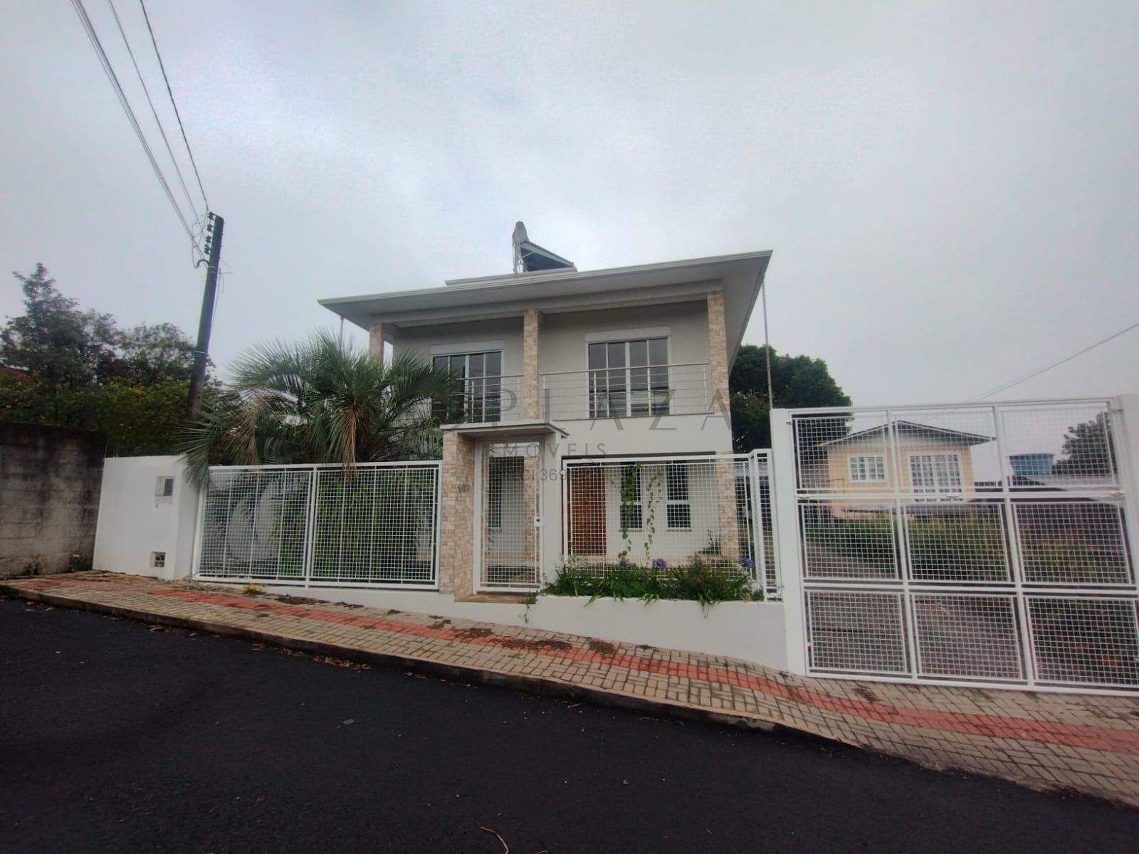 Casa para alugar com 3 quartos, 200m² no Santo Antônio em Chapecó – Foto 1