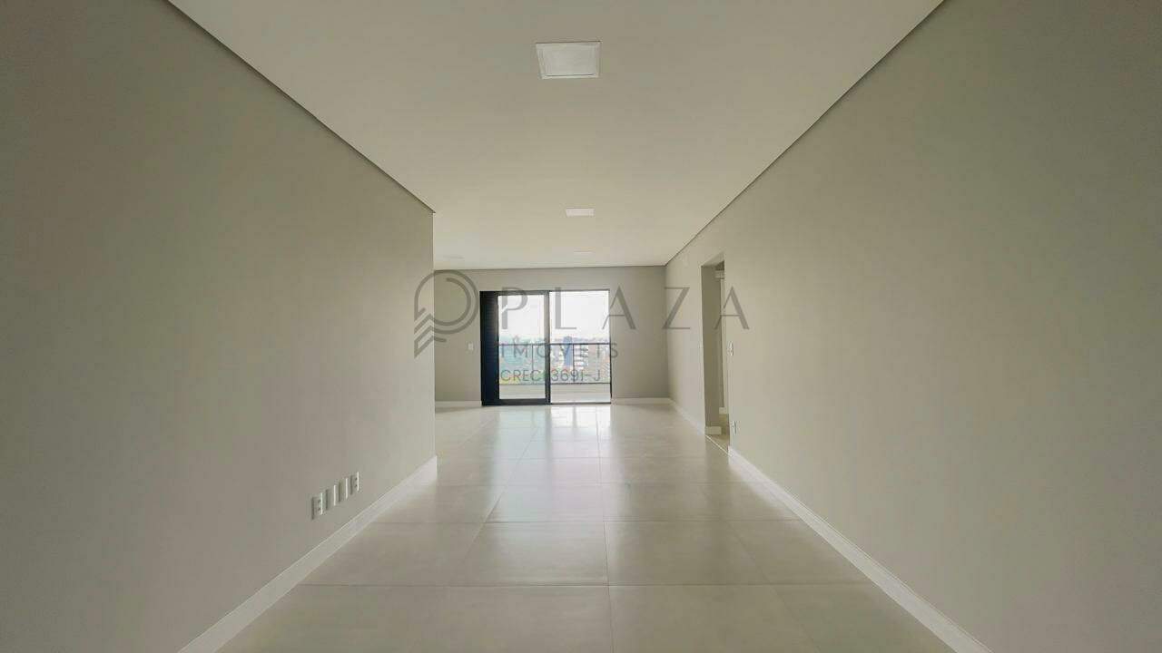 Apartamento para alugar com 3 quartos, 130m² no Jardim Itália em Chapecó – Foto 2