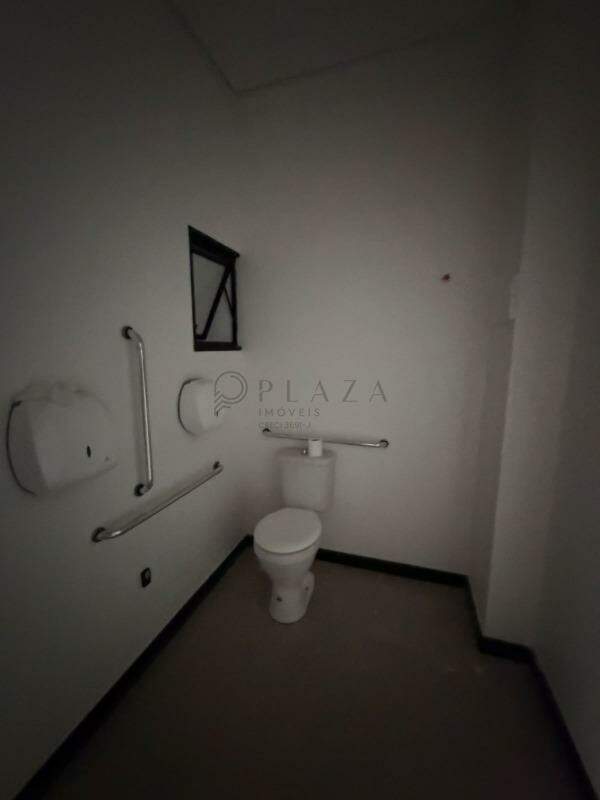 Sala Comercial para alugar com 110m² no Centro em Chapecó – Foto 3