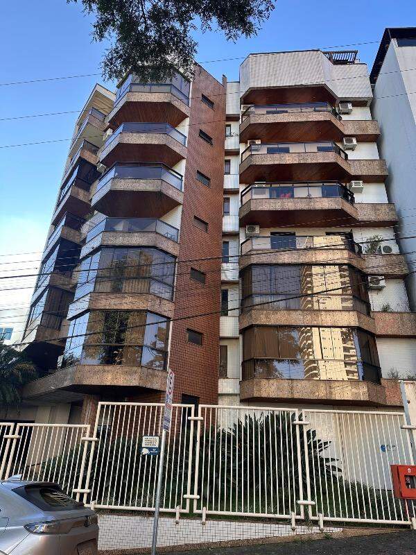 Apartamento para alugar com 4 quartos, 432m² no Centro em Chapecó – Foto 1