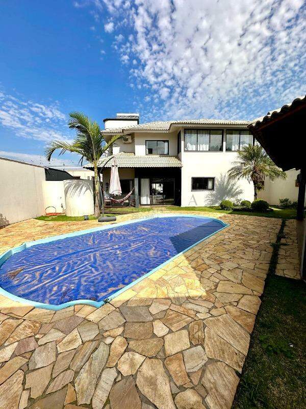 Casa à venda com 3 quartos, 291m² no Presidente Médici em Chapecó - Foto 1