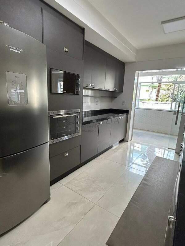 Apartamento à venda com 4 quartos, 236m² no Centro em Chapecó - Foto 3