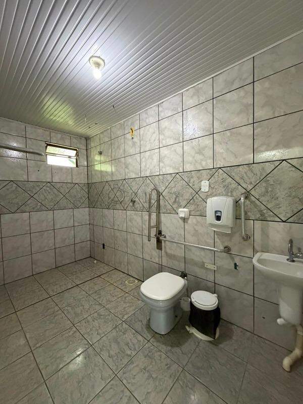 Casa Comercial para alugar com 300m² no Esplanada em Chapecó – Foto 4