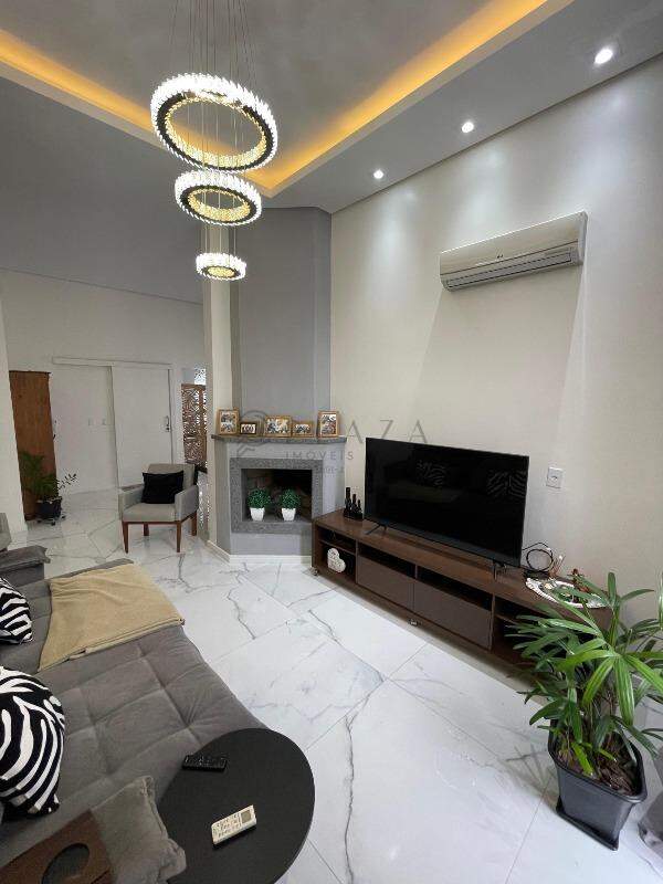 Casa à venda com 3 quartos, 185m² no Bom Retiro em Chapecó – Foto 4