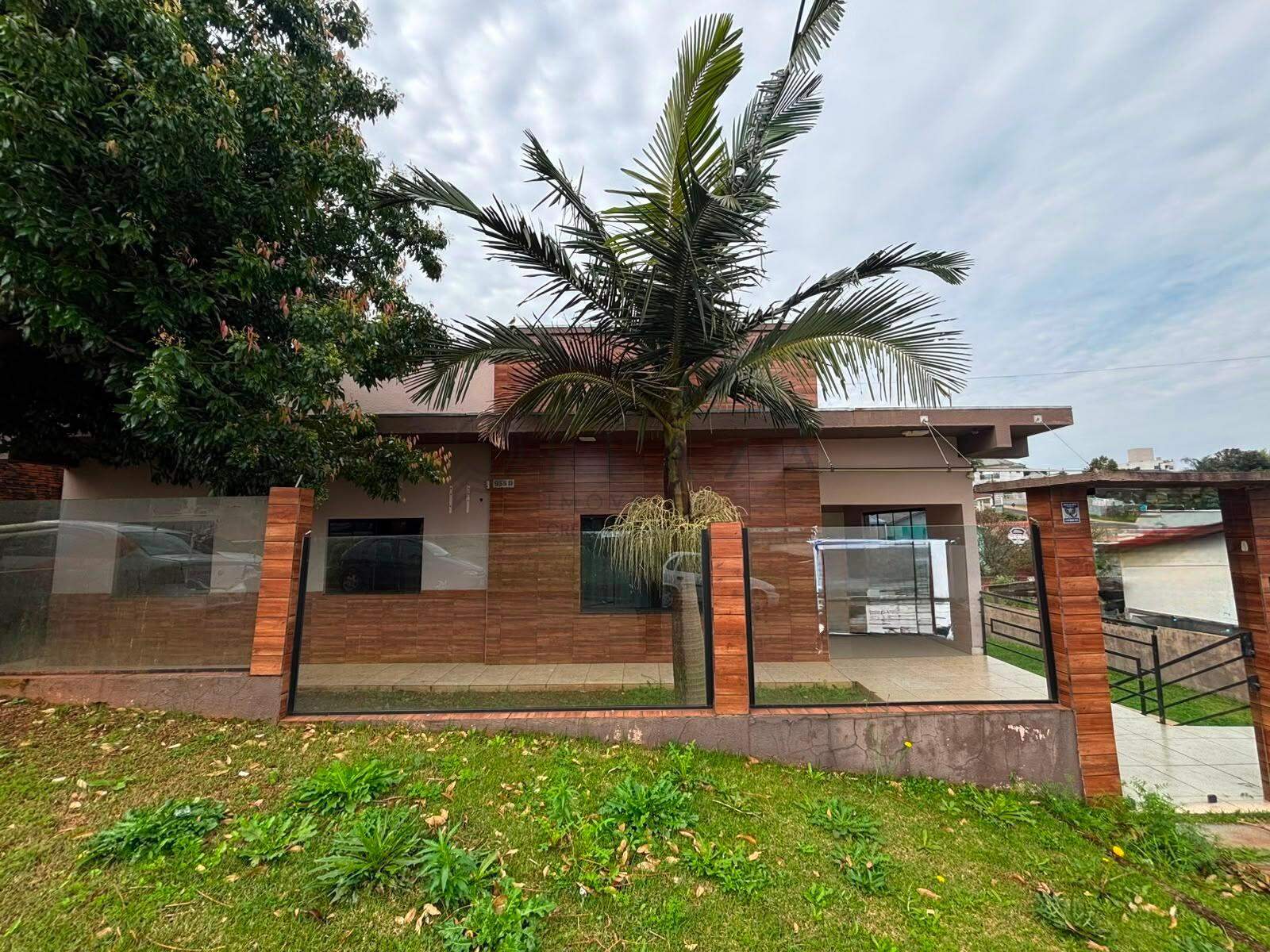 Casa para alugar com 3 quartos, 170m² no Santa Maria em Chapecó – Foto 1