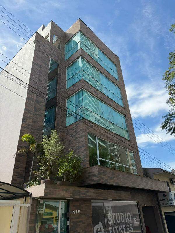Apartamento para alugar com 3 quartos, 170m² no Centro em Chapecó – Foto 1