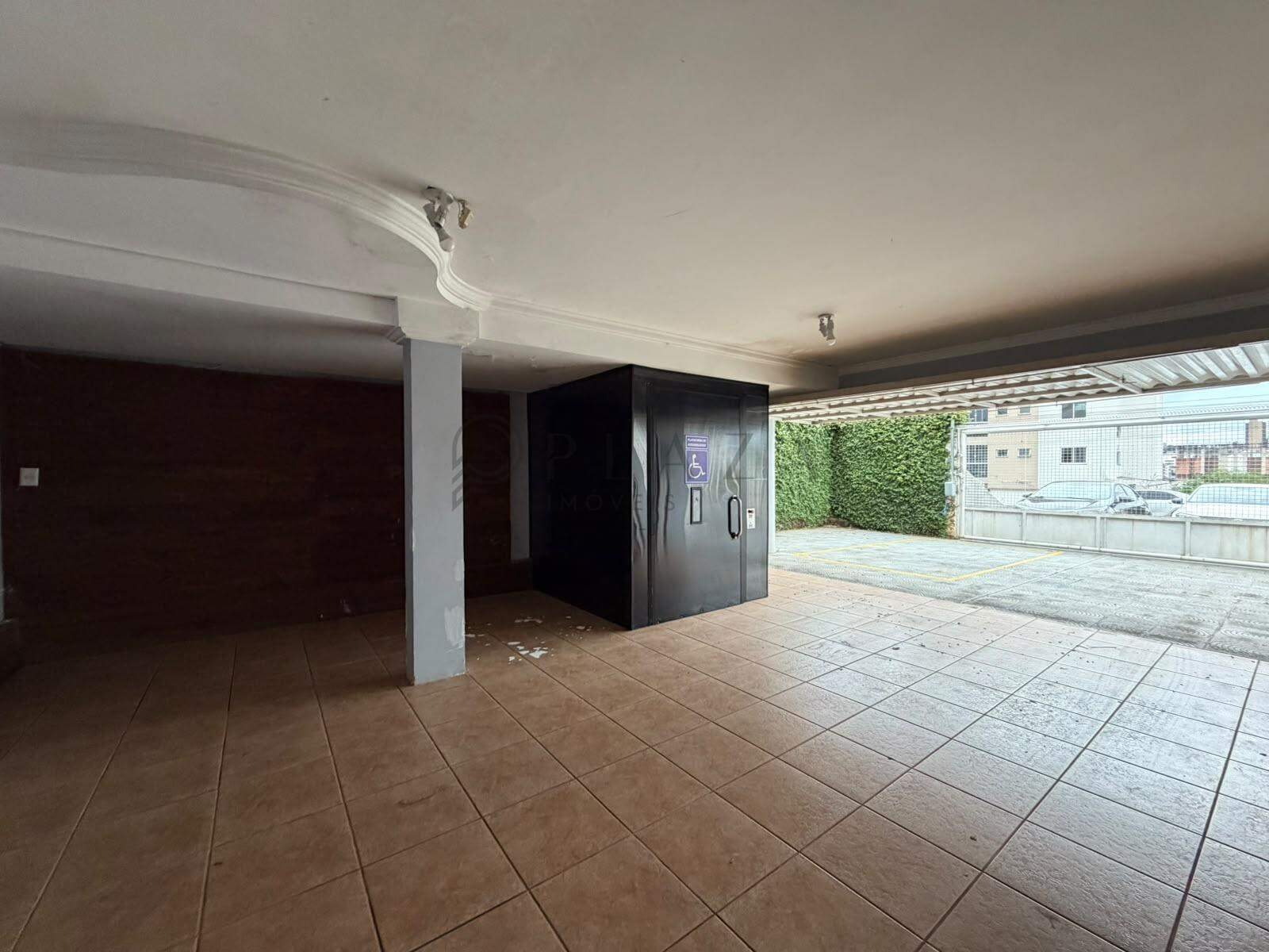  Casa Comercial para alugar com 3 quartos, 302m² no Santa Maria em Chapecó – Foto 2
