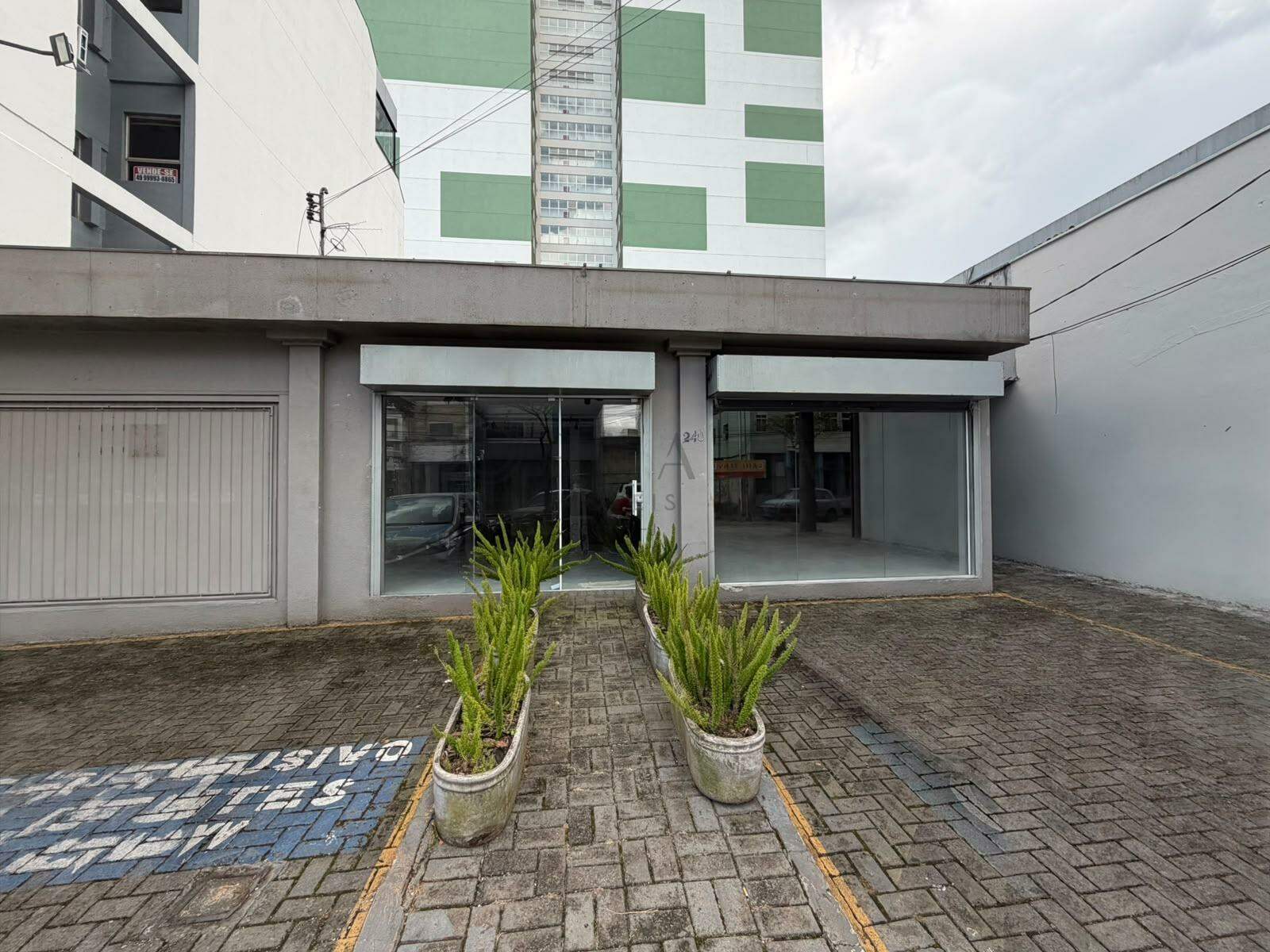 Sala Comercial para alugar com 230m² no Centro em Chapecó – Foto 1