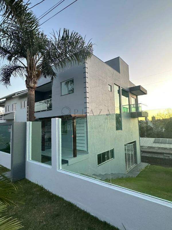 Casa para alugar com 2 quartos, 240m² no Santa Maria em Chapecó – Foto 1