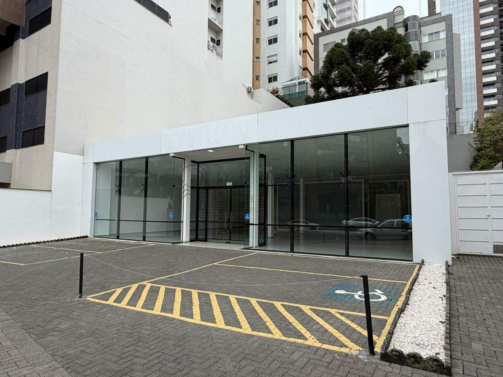 Sala Comercial para alugar com 297m² no Centro em Chapecó – Foto 2