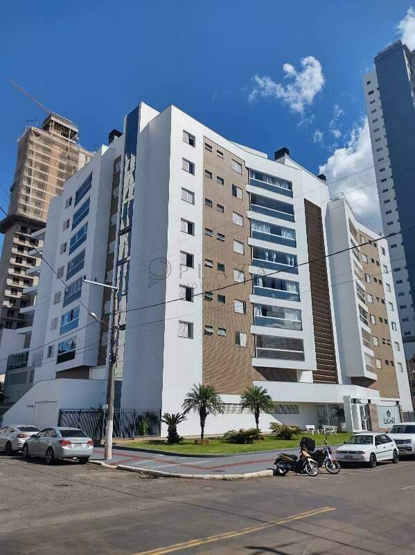 Apartamento para alugar com 2 quartos, 160m² no Maria Goretti em Chapecó – Foto 1