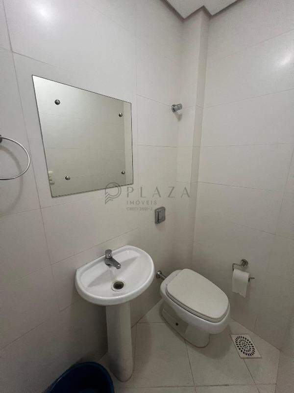 Apartamento para alugar com 2 quartos, 160m² no Maria Goretti em Chapecó – Foto 8