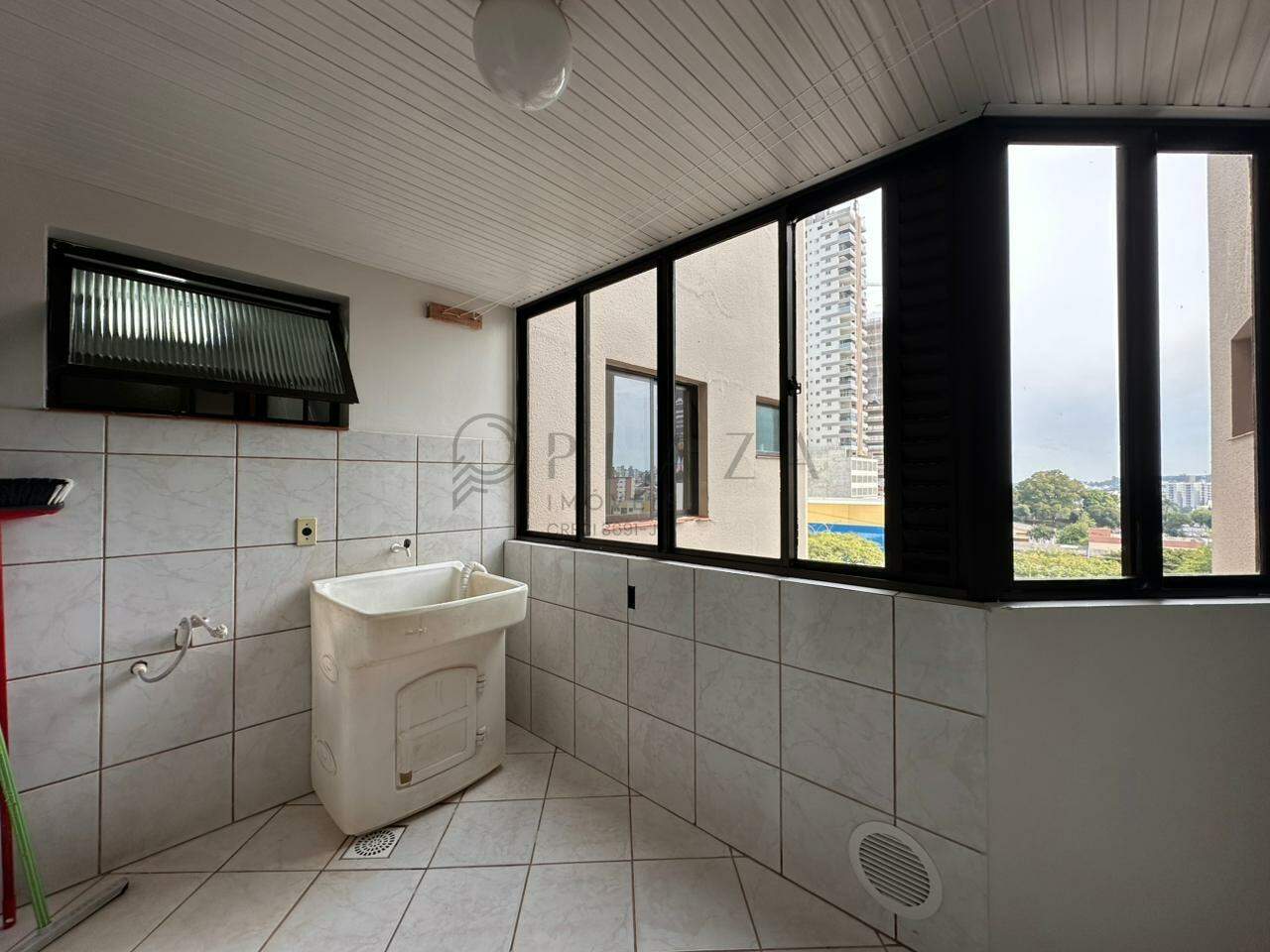 Apartamento para alugar com 2 quartos, 148m² no Centro em Chapecó – Foto 2