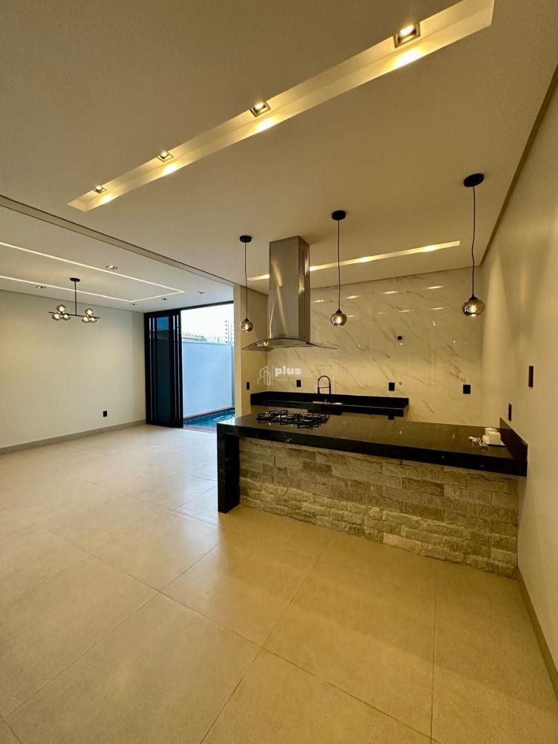 Casa à venda no Plano Diretor Sul: 