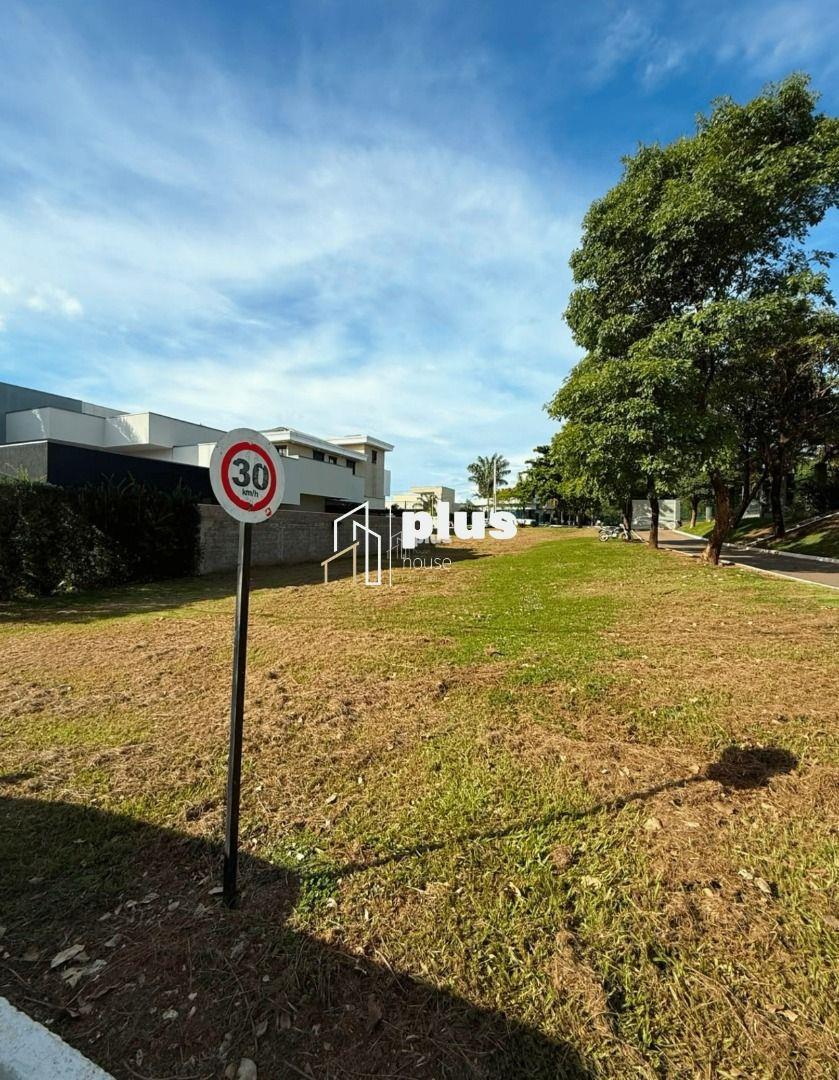 Terreno à venda no Residencial Mirante do Lago: 