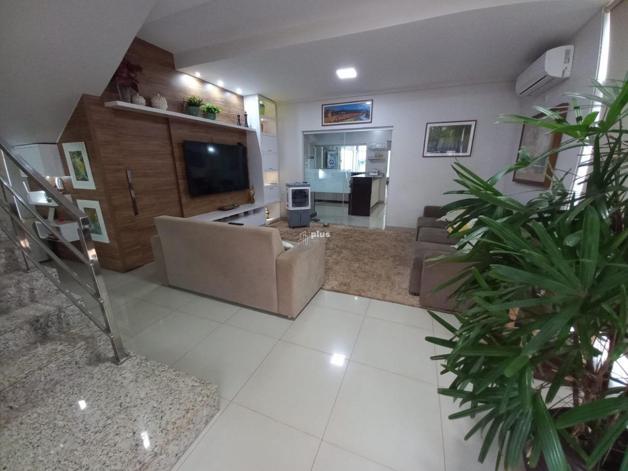 Sobrado à venda no Plano Diretor Sul: 