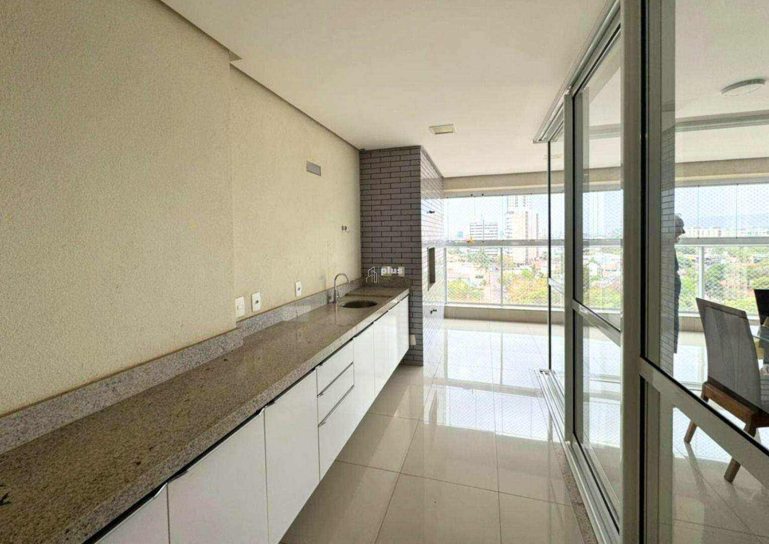 Apartamento para aluguel no Plano Diretor Sul: 