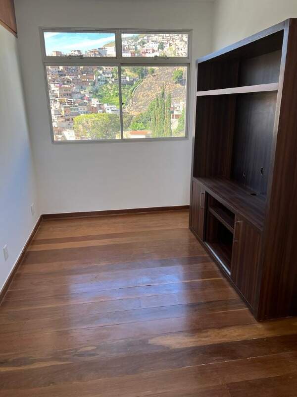 Apartamento à venda com 4 quartos, 143m² - Foto 17