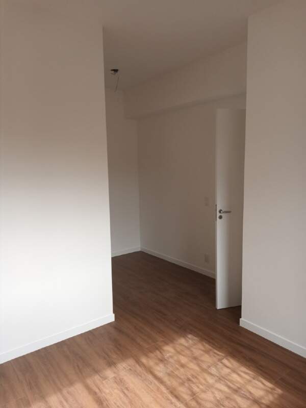 Apartamento à venda com 2 quartos, 77m² - Foto 13