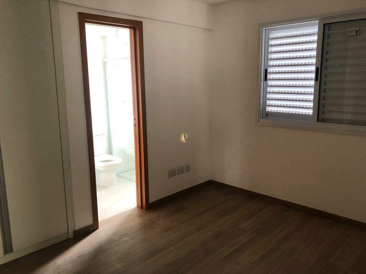 Apartamento à venda com 2 quartos, 62m² - Foto 10