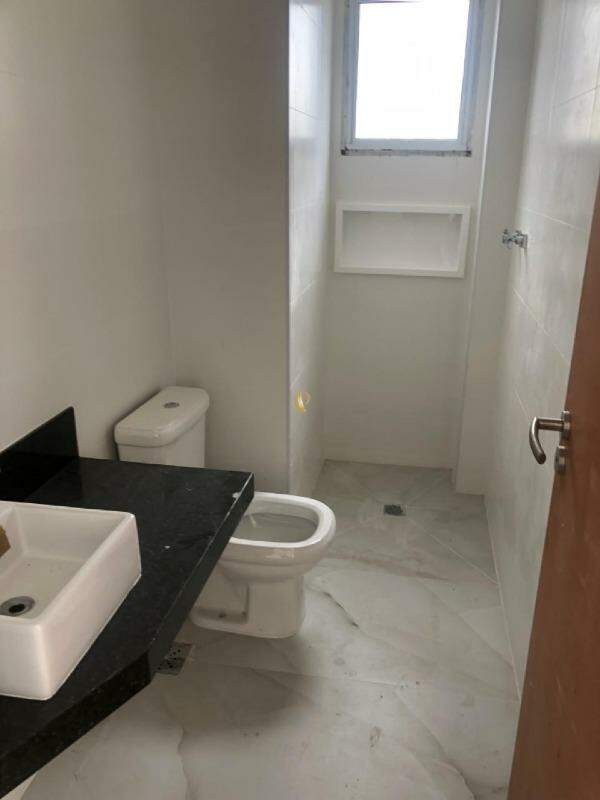 Apartamento à venda com 2 quartos, 62m² - Foto 14