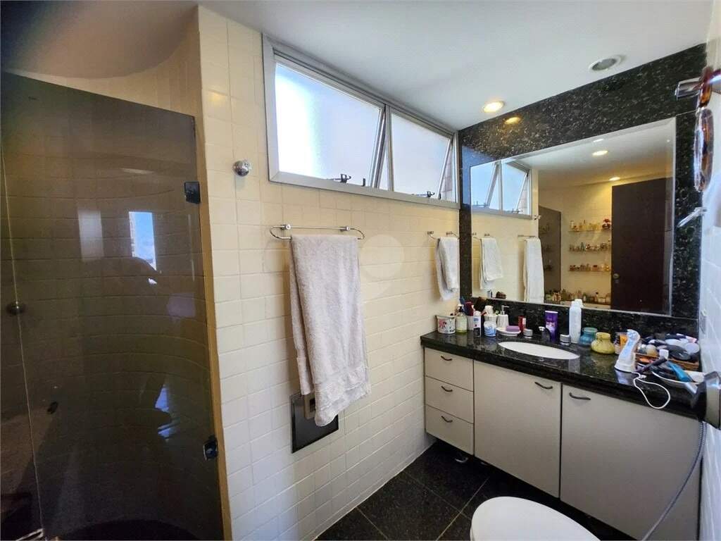 Apartamento à venda com 4 quartos, 137m² - Foto 8