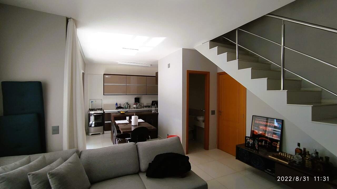 Apartamento à venda com 2 quartos, 70m² - Foto 1