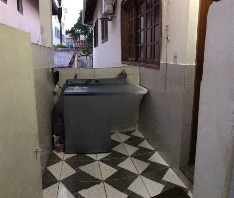 Casa à venda com 3 quartos, 139m² - Foto 2