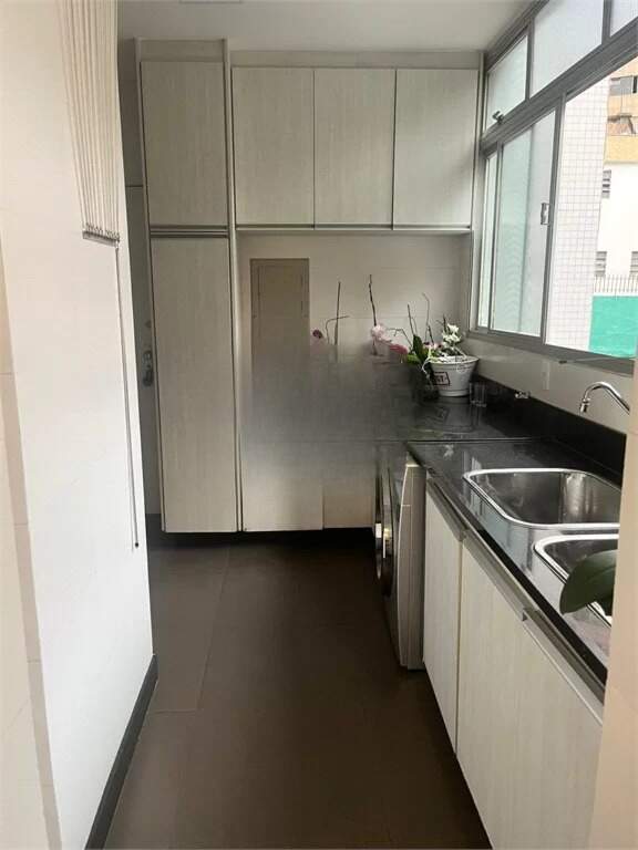 Apartamento à venda com 4 quartos, 208m² - Foto 19