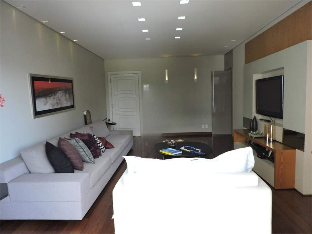 Apartamento à venda com 4 quartos, 208m² - Foto 14