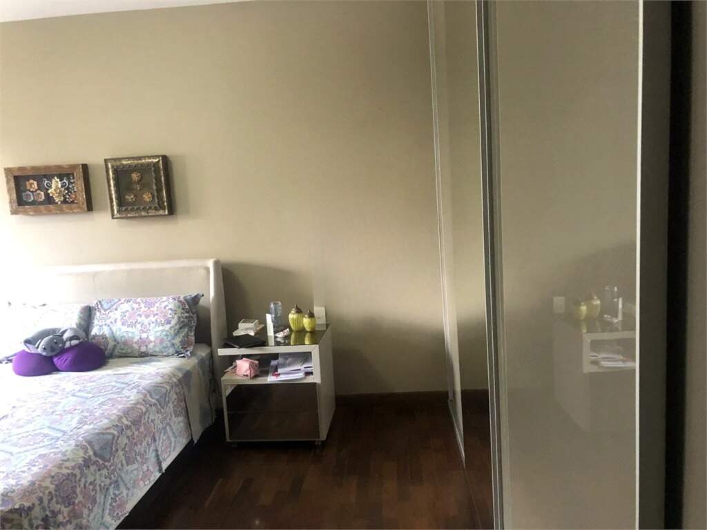 Apartamento à venda com 4 quartos, 208m² - Foto 6