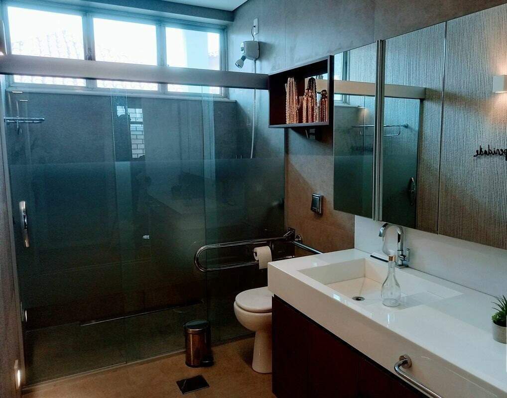 Casa à venda com 5 quartos, 240m² - Foto 10