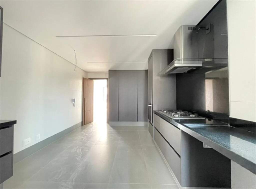 Apartamento à venda com 4 quartos, 140m² - Foto 14