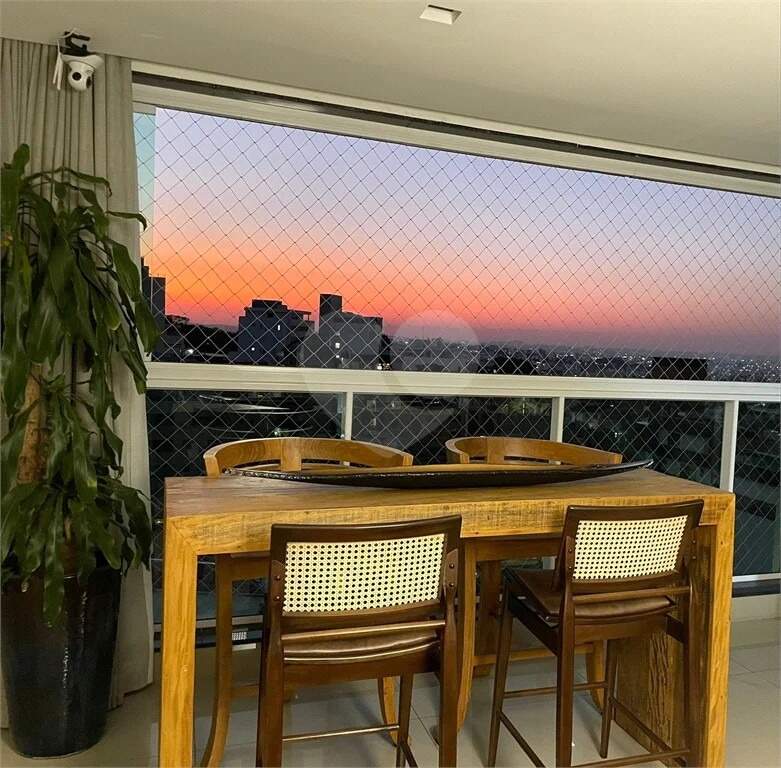 Apartamento à venda com 4 quartos, 149m² - Foto 9