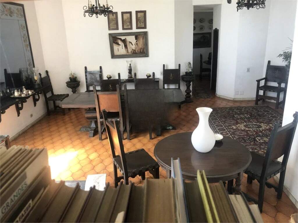 Casa à venda com 5 quartos, 1000m² - Foto 5