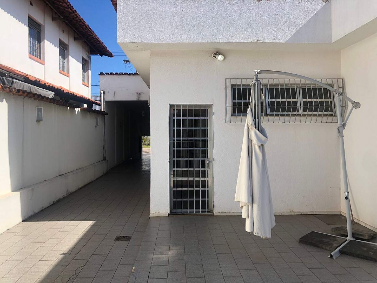 Casa à venda com 3 quartos, 279m² - Foto 5