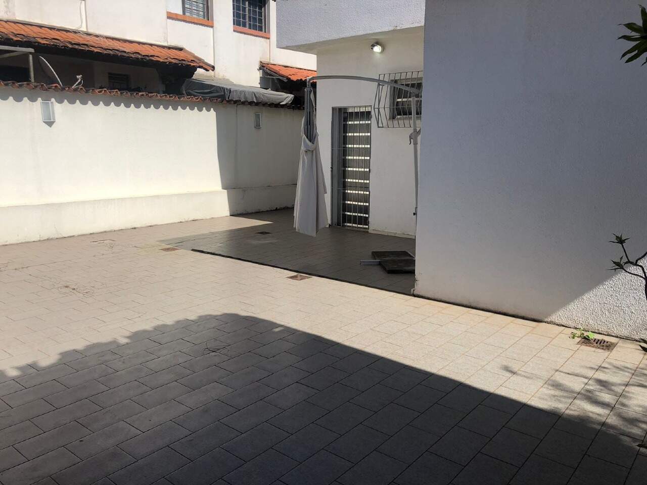 Casa à venda com 3 quartos, 279m² - Foto 4