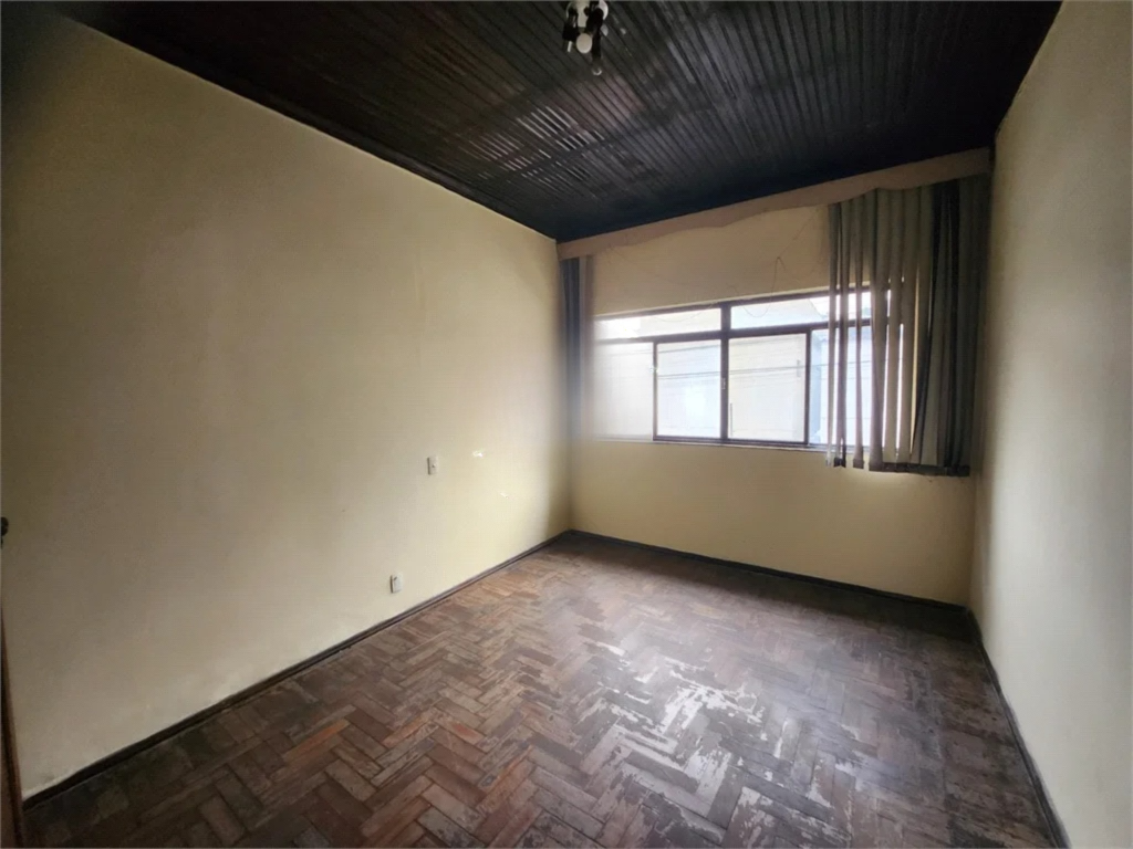 Casa à venda com 3 quartos, 357m² - Foto 13
