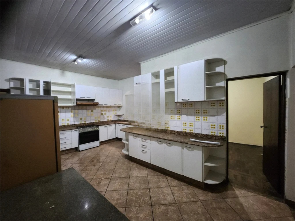 Casa à venda com 3 quartos, 357m² - Foto 10