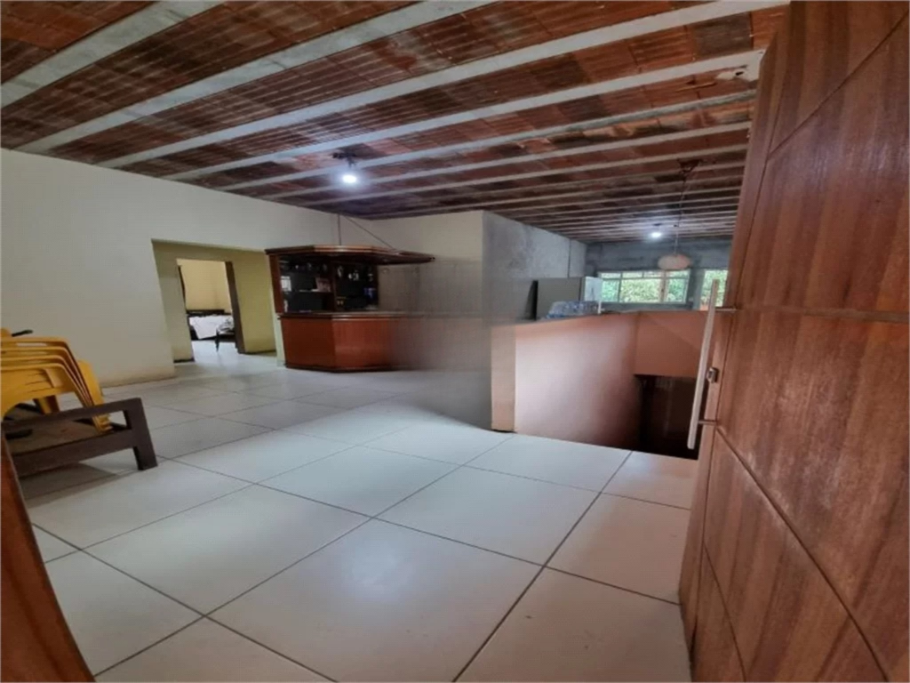 Casa à venda com 3 quartos, 223m² - Foto 10