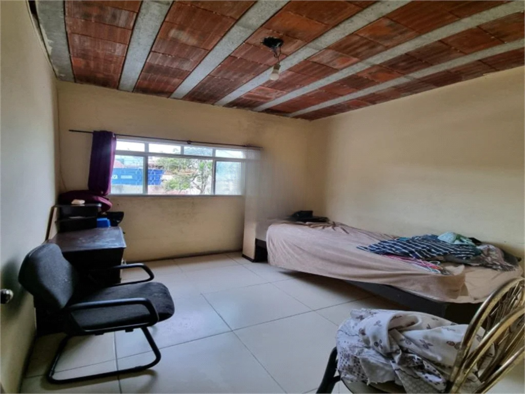 Casa à venda com 3 quartos, 223m² - Foto 5