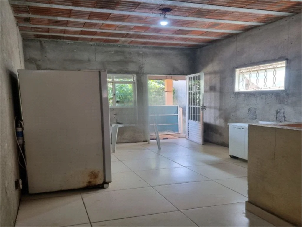 Casa à venda com 3 quartos, 223m² - Foto 9