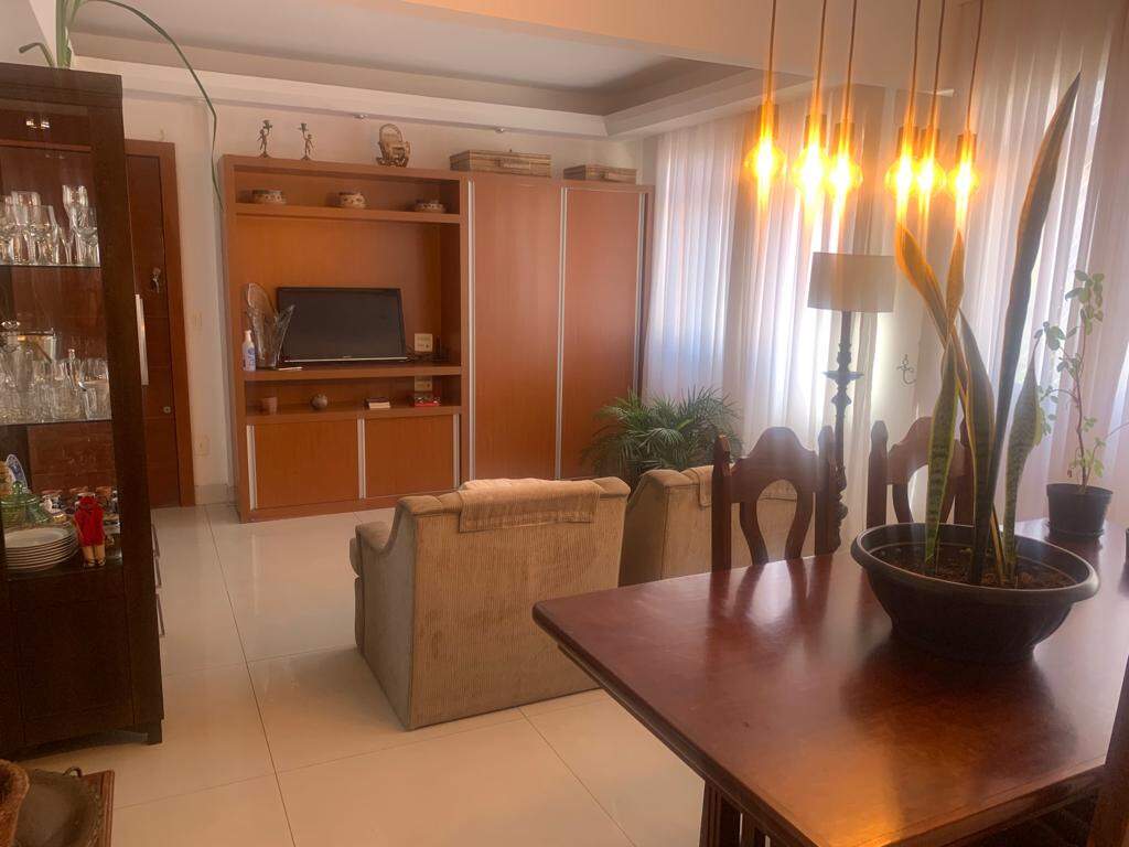 Apartamento à venda com 3 quartos, 100m² - Foto 2