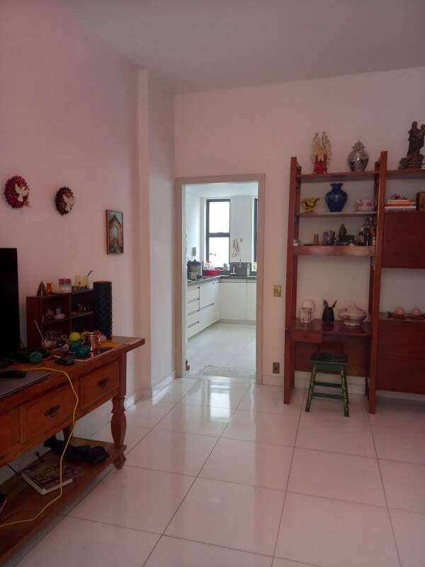 Apartamento à venda com 2 quartos, 100m² - Foto 4