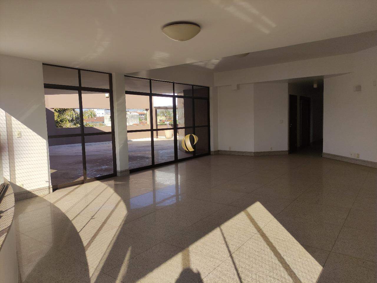 Cobertura para alugar com 4 quartos, 580m² - Foto 11