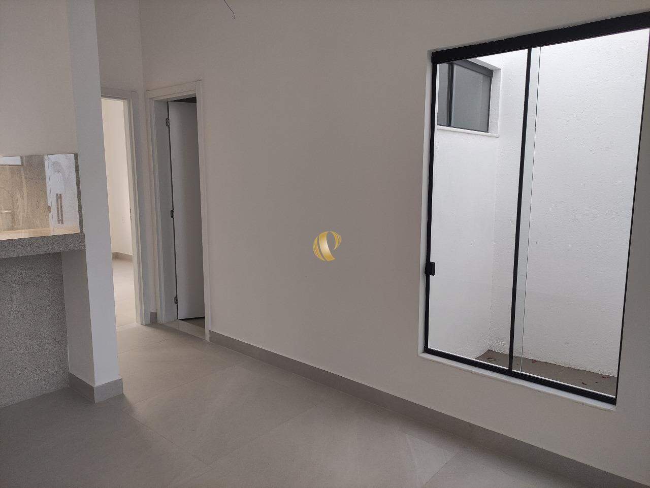 Casa à venda com 2 quartos, 61m² - Foto 7