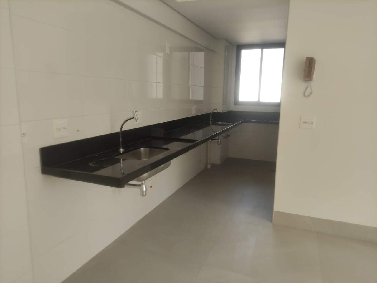 Apartamento à venda com 3 quartos, 79m² - Foto 5