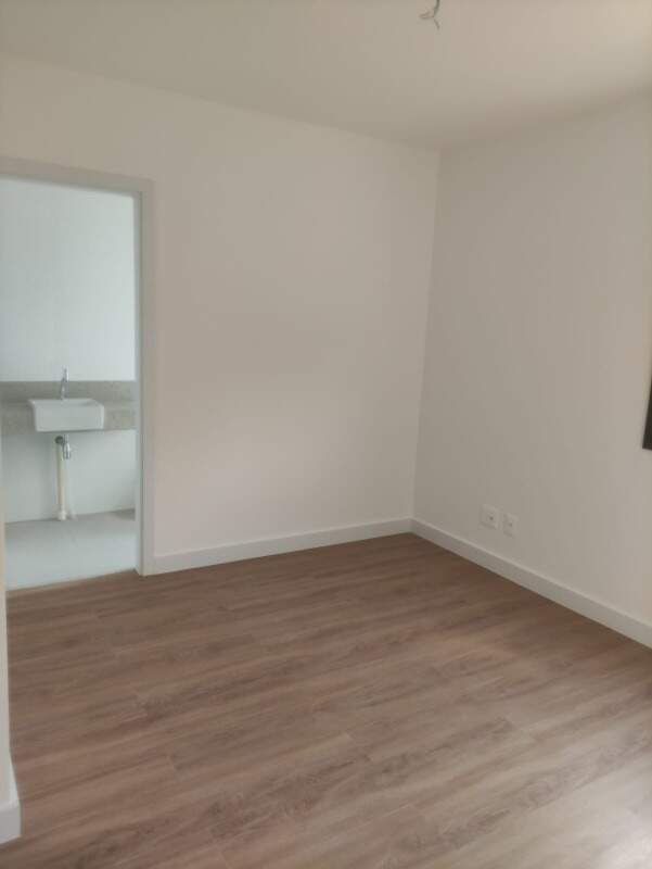 Apartamento à venda com 3 quartos, 78m² - Foto 3